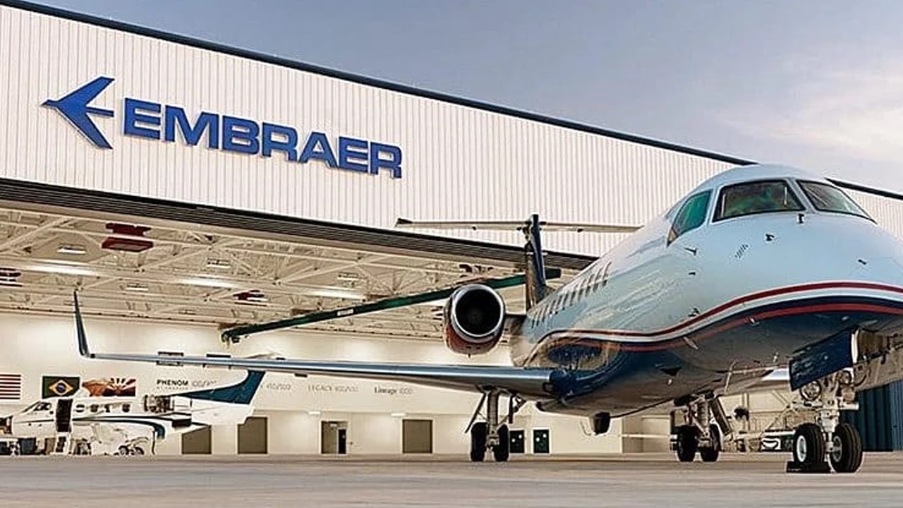 Embraer decola na bolsa